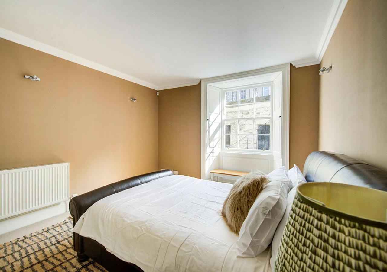 Apartament Super Central Edinburgh Castle Basement Zewnętrze zdjęcie